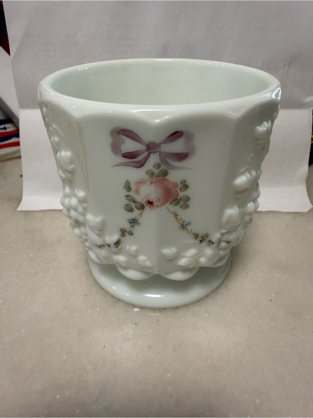 Westmoreland Glass Footed Spooner Bowl with lid